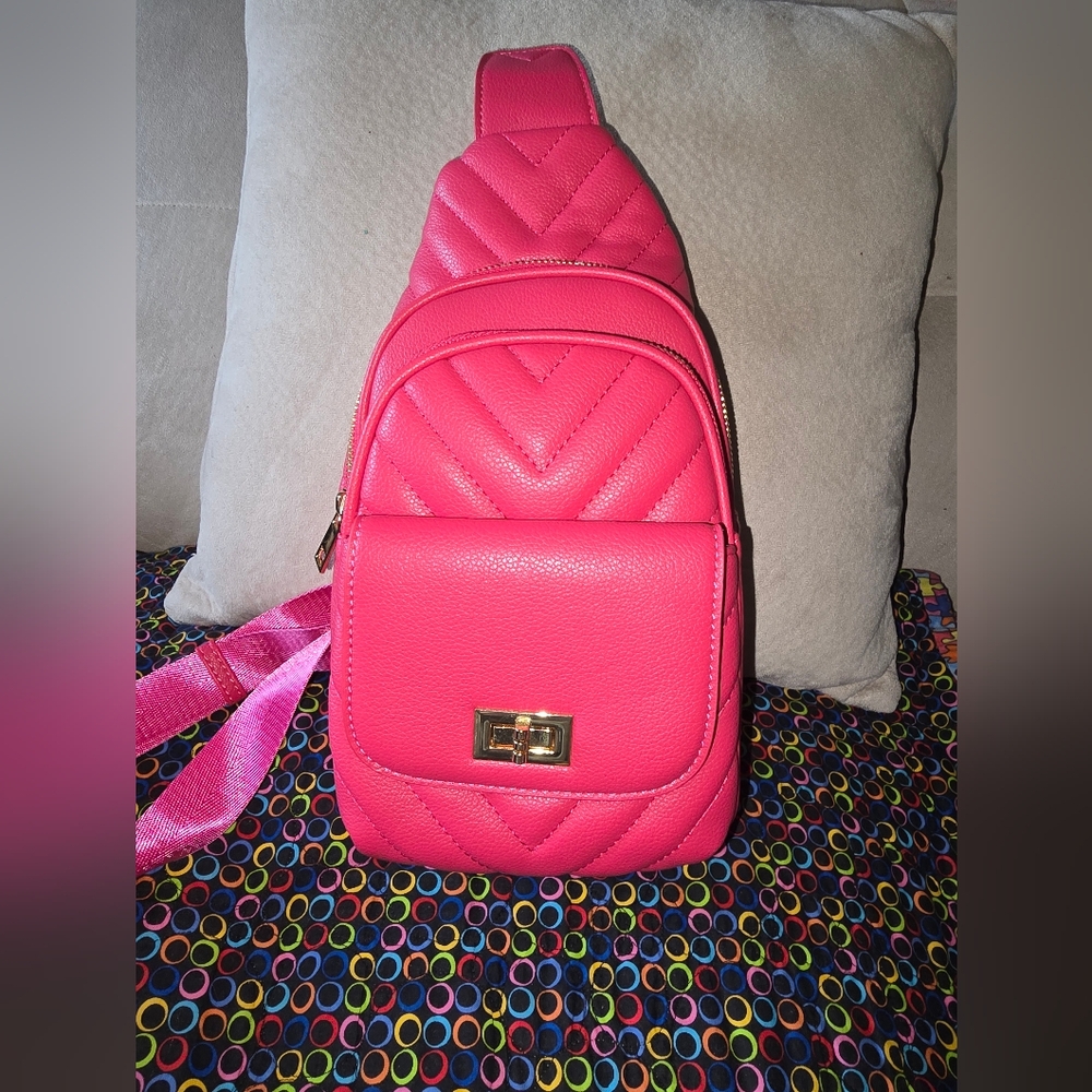 SUGU Emma Chevron Quilted Triple Compartment Crossbody Sling Bag